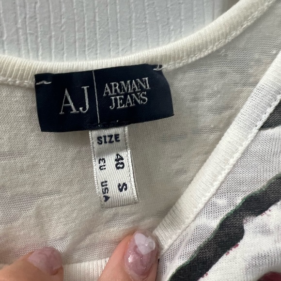 Armani - Picture 3 of 3